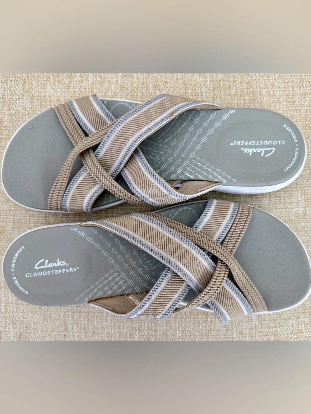 Clarks Mira Isle Tan Gray Crisscross Cloudsteppers Sandals Slides Women Size 8M
